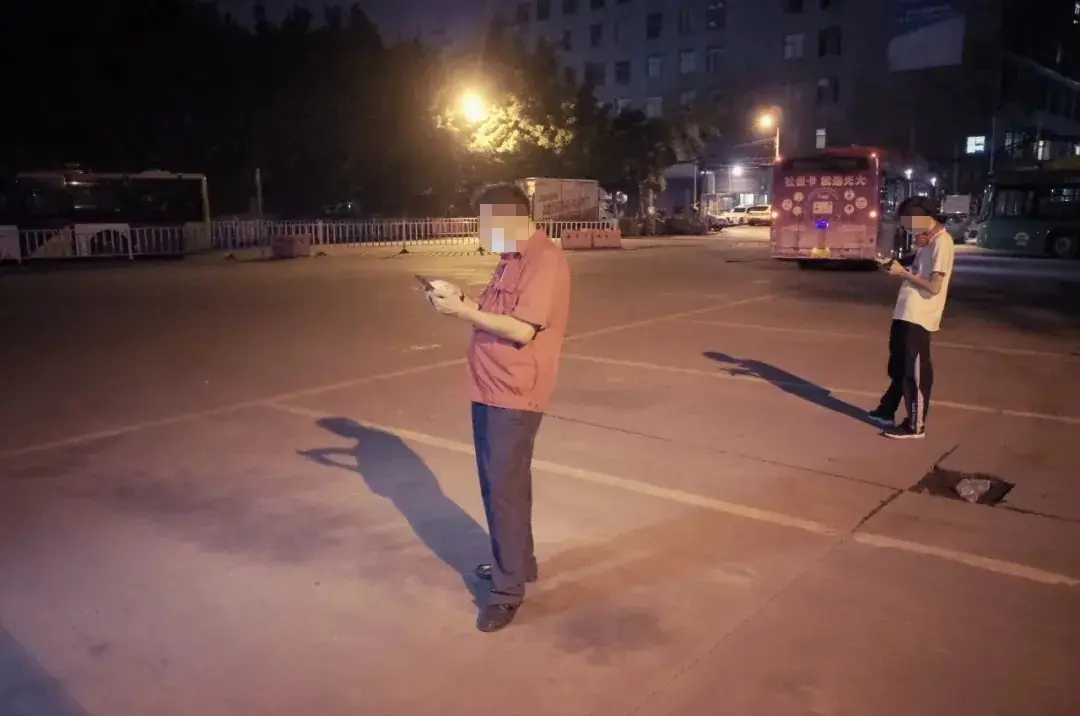 一晚打赏三四万,“大哥”“大姐”究竟在想啥?